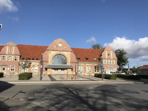Bahnhofsgebäude